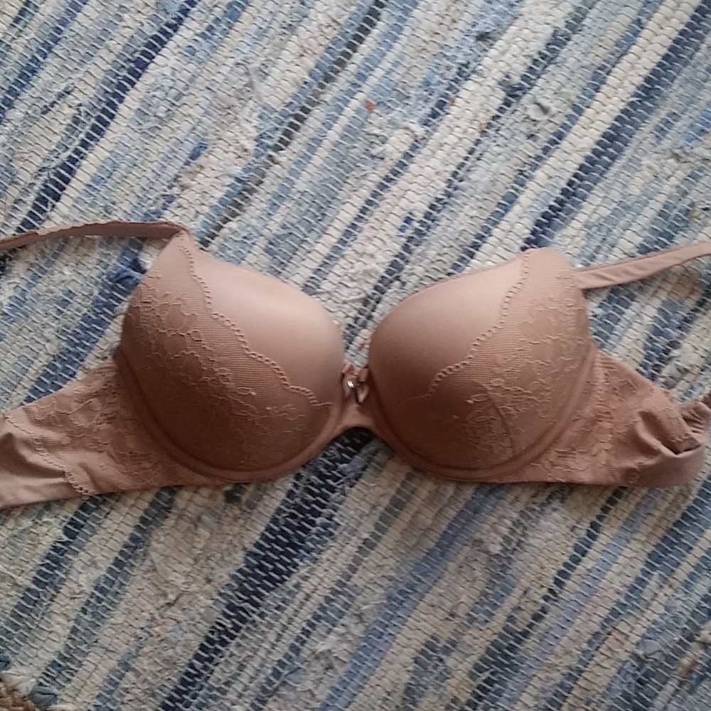 Body by Victoria Perfect Shape bra